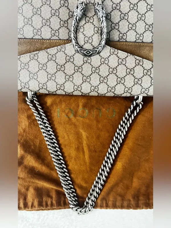 Gucci GG Supreme Shoulder Bag in Beige and Brown with Silver Hardware - Image 4