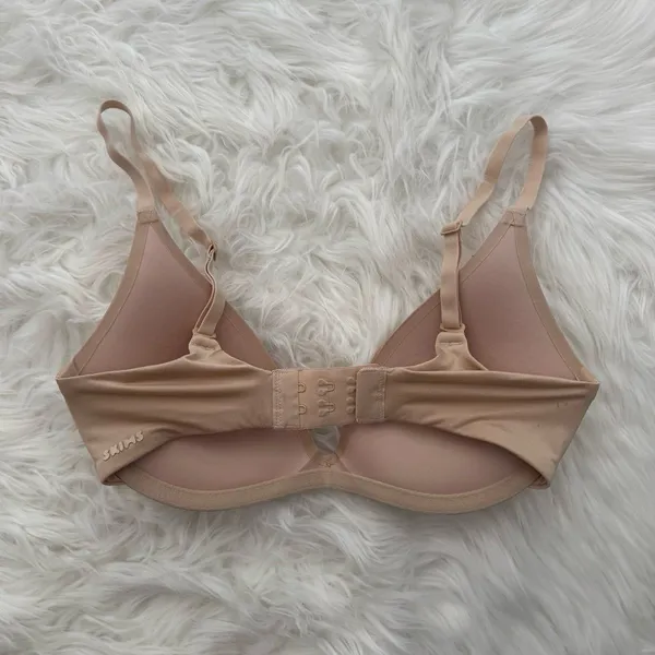 Skims Wireless Super Pushup Bra Sand Size 30C - Image 4
