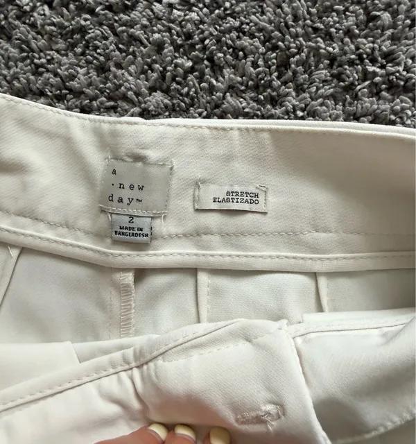 a new day White High-Waist Tailored Shorts - Image 3