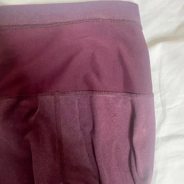 Lululemon maroon  full length leggings - Image 4