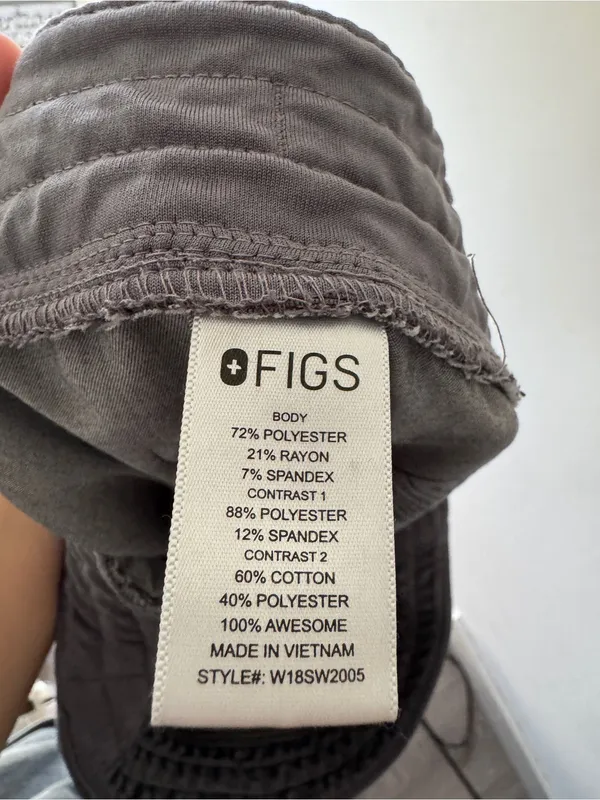 FIGS Women's Zamora‎ Jogger Scrub Pants in Graphite - Image 9