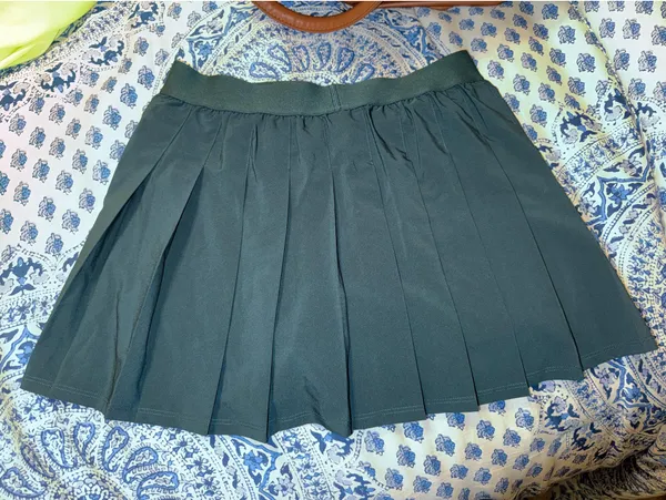 Alo Skirt Yoga Tennis - Image 2