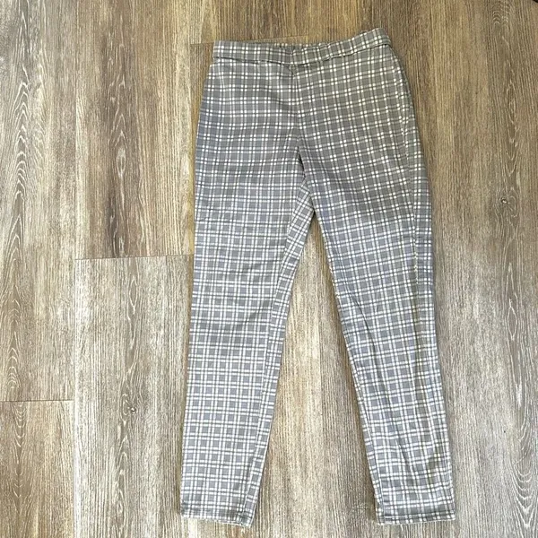 Uniqlo grey check  cropped drawstring pants - Image 4