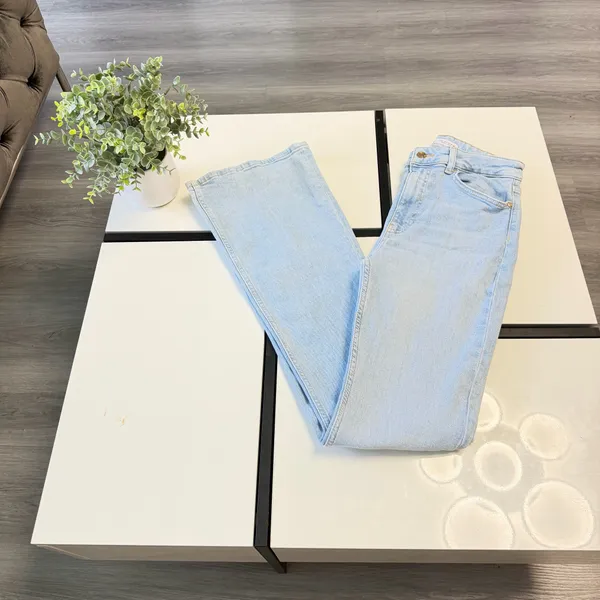 Zara High Waisted Flare Jeans Light Wash Size 6 EUR 38 - Image 6