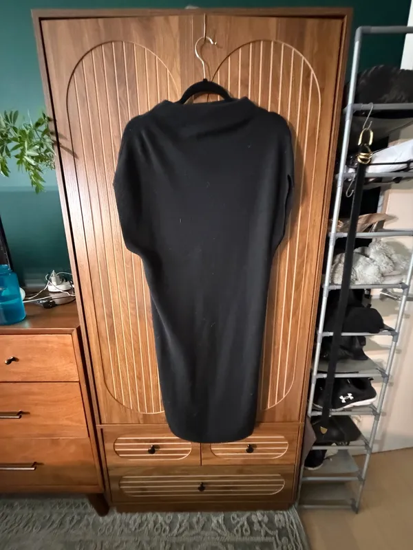 Club Monaco Abhy Sweater Dress in black - Image 3