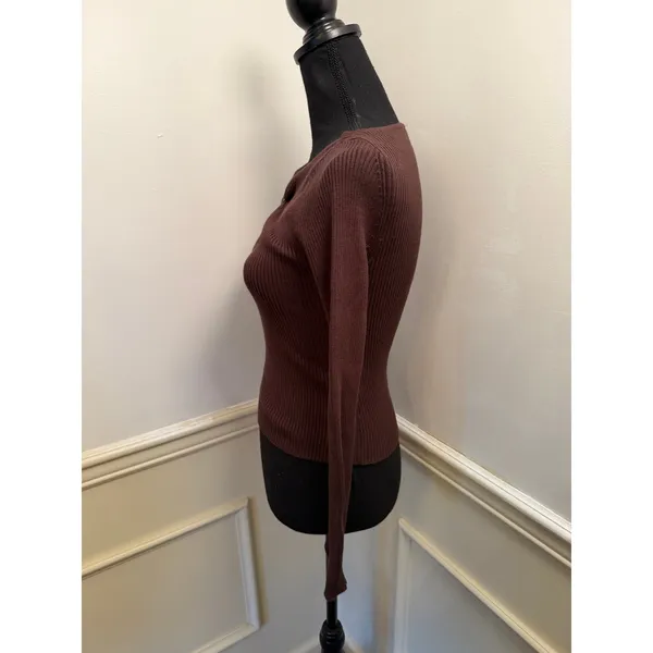 Abercrombie & Fitch Hardware Keyhole Long-Sleeve Sweater Top Chocolate Brown - Image 4