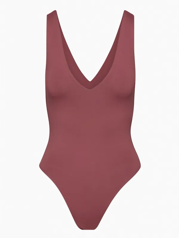 Aritzia Babaton Contour V Neck Bodysuit Plum Burgundy Size 2XL Sleeveless Thong - Image 2