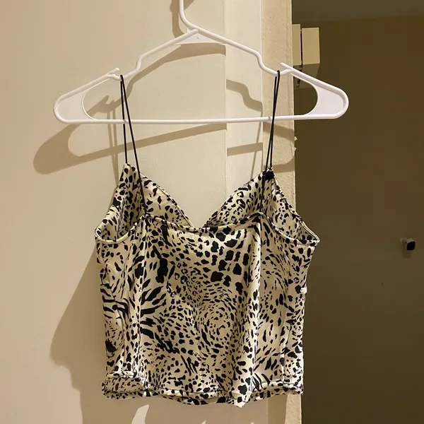 Cute satin cami top Black Size M - Image 2