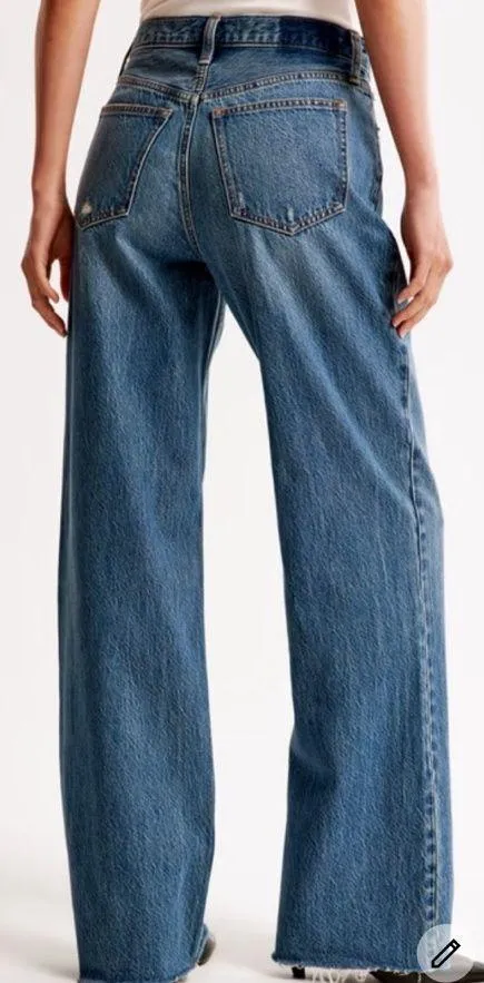 Abercrombie & Fitch High Rise The Loose Jeans - Image 2