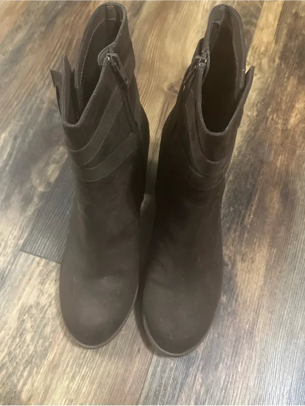 American Eagle Boots Women’s Ankle Booties Brown Side Zip Casual Block Heels 10 - Image 2