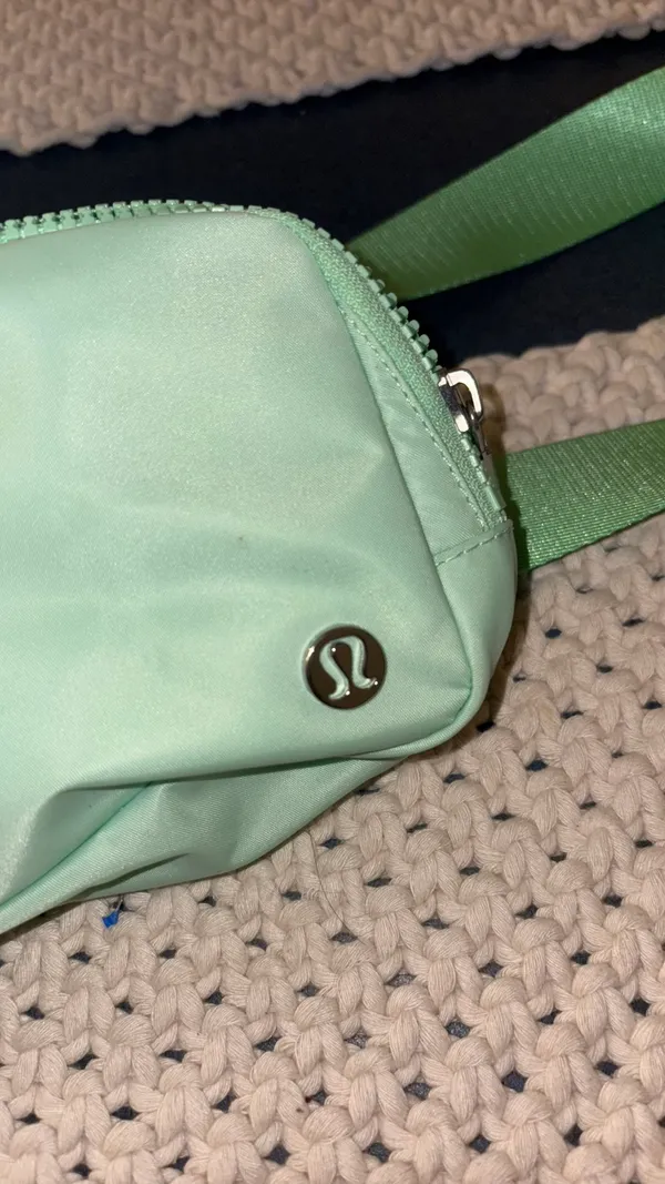 Lululemon Belt Bag Everywhere green - Image 5