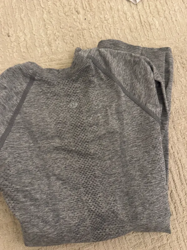 Lululemon Swiftly Tech 2.0 Long Sleeve - Image 2