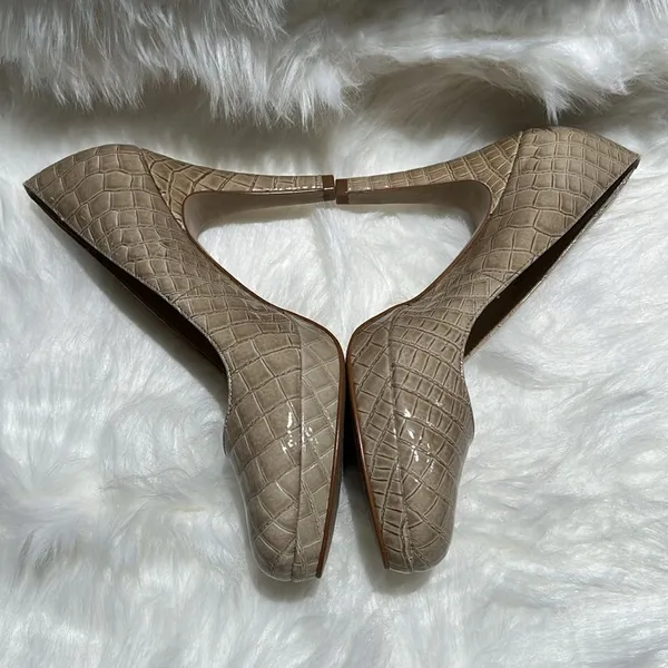 NWOT Ellen‎ Tracy Nude Crocodile Embossed Pump Heels Size 6M. B65 - Image 4