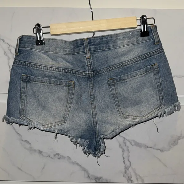 Forever 21 Distressed jean shorts size 30 - Image 2