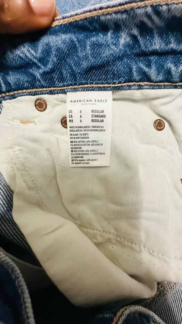 American Eagle Super High Rise Baggy Wide Leg Jeans – Light Wash - Image 9