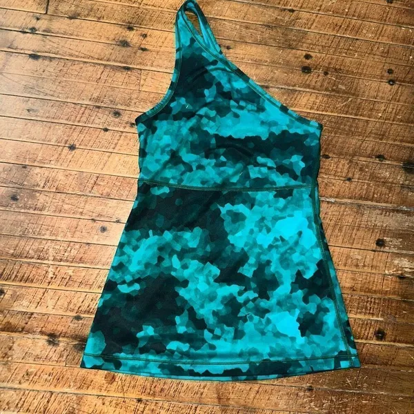 Lululemon Meshed up marbeled green one shoulder 2 Athleisure top - Image 3