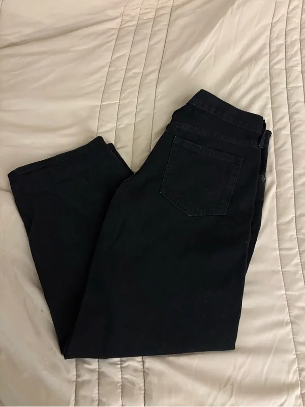 NWOT GAP Women’s Black Low Rise Barrel Jeans - Image 2