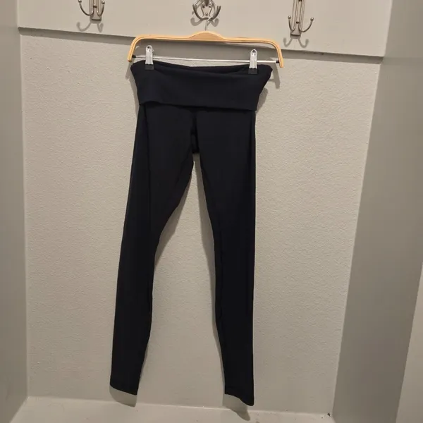 Lululemon leggings  - Image 4