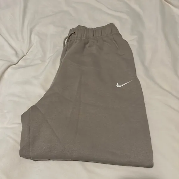 Nike Sweatpants - Image 3