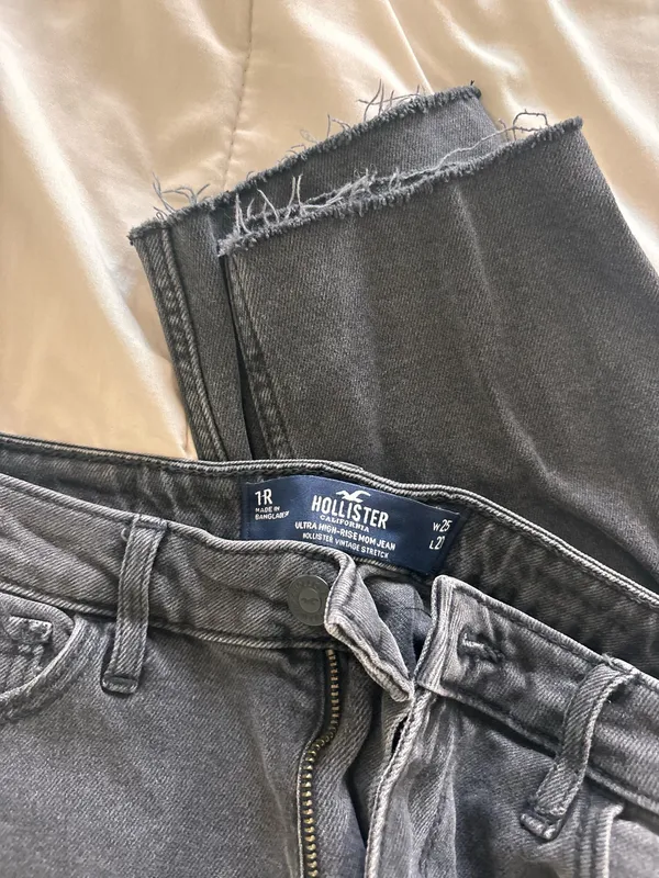 Hollister Black Jeans - Image 3