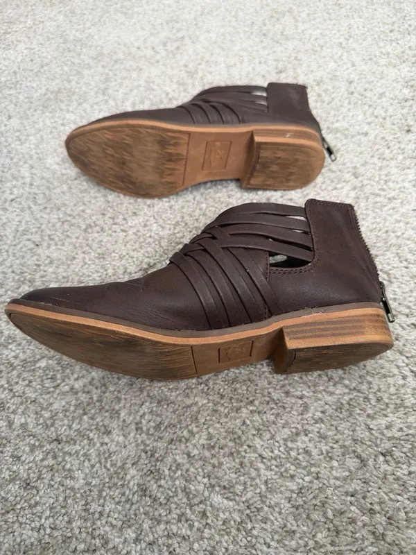 Rocket Dog Brown Criss-Cross Strappy Ankle Booties Size 7 - Image 6