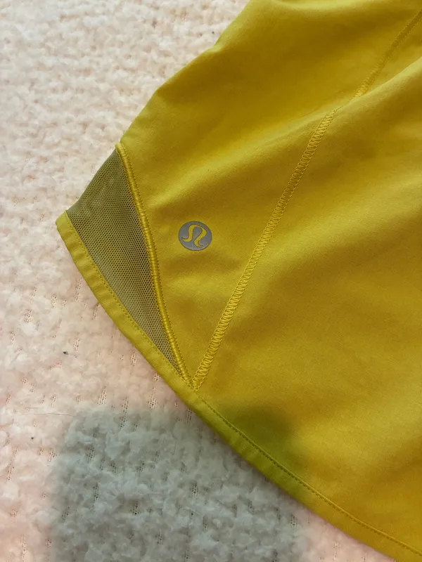 Lululemon Hotty Hot - Image 3