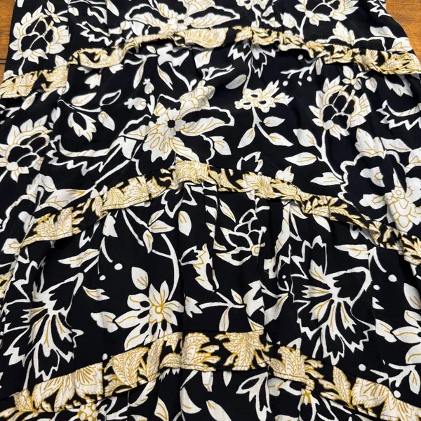 Anthropologie Black White Gold‎ Floral Tiered Ruffle V Neck Dress Size S - Image 5