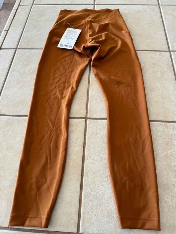 Lululemon Instill High Rise 25” Butternut Brown Size 4 NWT - Image 2