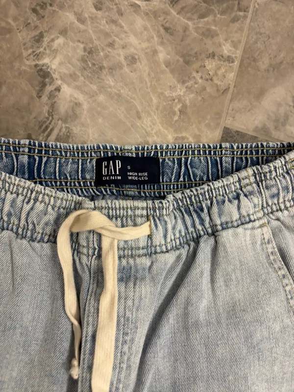 Gap Jeans Women’s - Image 2