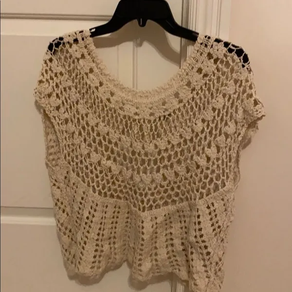 Cream Crochet Top Tan Size M - Image 10