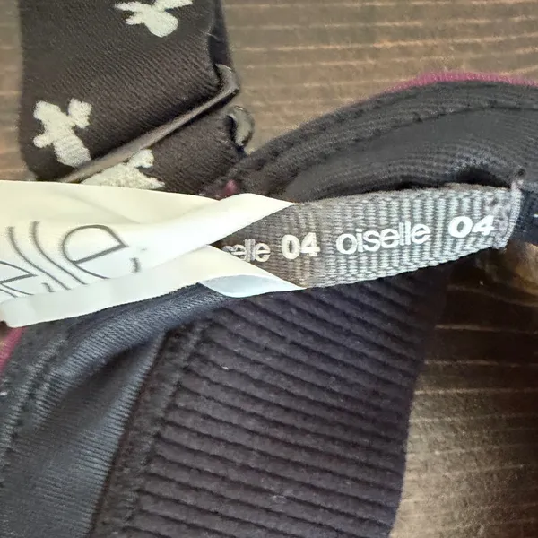 Oiselle purple sports "QUEEN bra" soaring bird silhouette print. Size 4 - Image 4