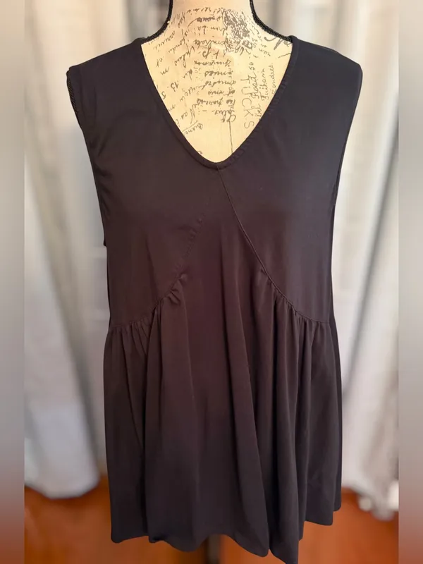 Black V-Neck Sleeveless Babydoll Flowy Mini Sundress - Image 2