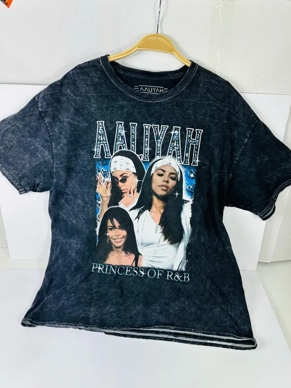 Anvil Black Graphic Aaliyah Tee - Image 3