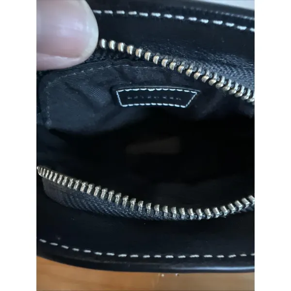Levenger Carezza On-the-Town Black Leather Pouch Cross Body/Shoulder Bag in EUC‎ - Image 8