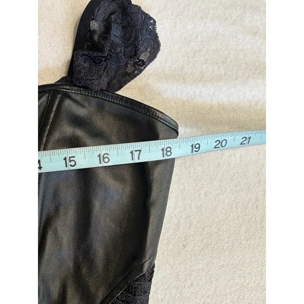 Lace Faux Leather Corset Black Size 3XL Runs Small Lace Sides/Skirt Boning Zip - Image 7