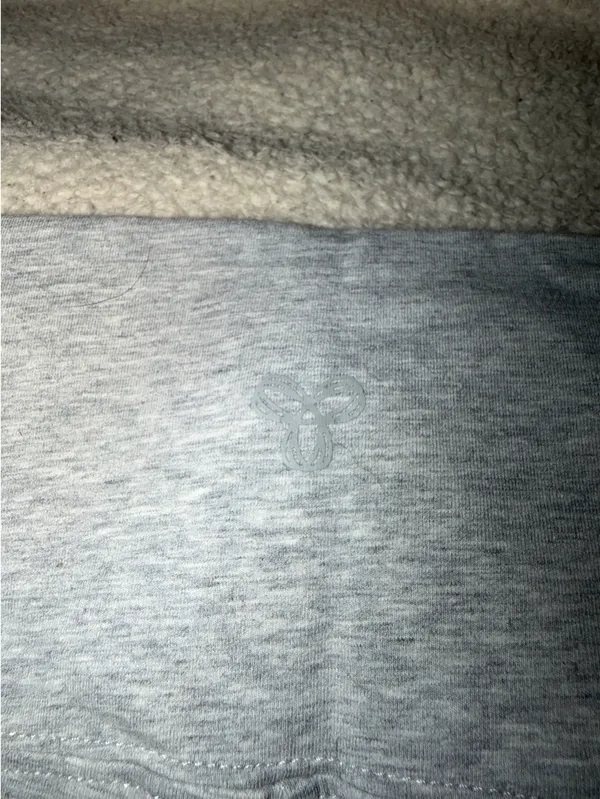 Tna Aritzia cotton yoga pants - Image 3
