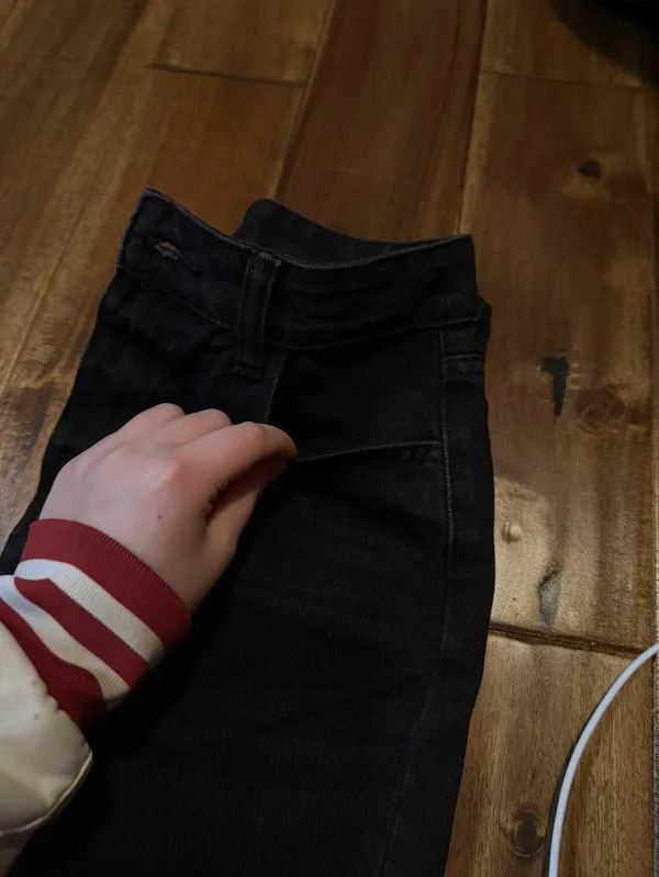 Shein Cargo Jeans - Image 2