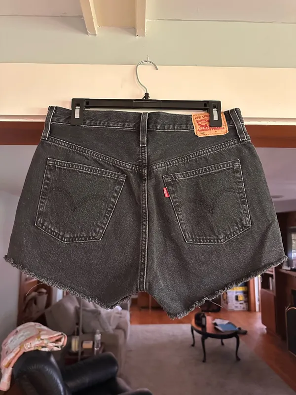 Levi’s 501 Cut-Off Shorts - Image 2