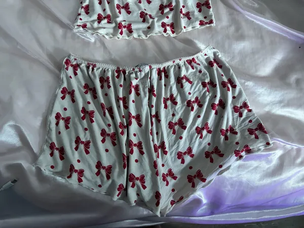 White fox pjs Size XS - Image 2