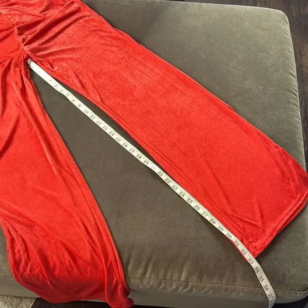 Women’s Red Deep V-Neck Halter Jumpsuit Ring Accent Wide Leg BodyCon Size L NEW - Image 10