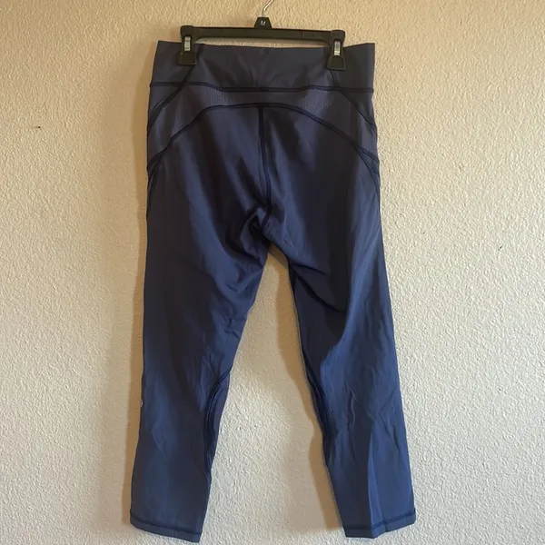 Lululemon Never Still Crop 21" Leggings Cadet Blue‎ size 8 - Image 6