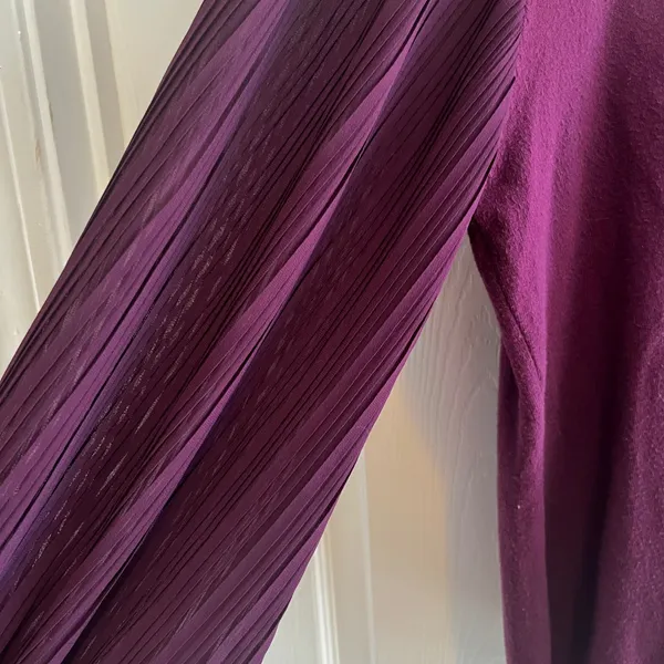 Plum Purple‎ Sweater with Pleated Bishop Sleeves Ruffle Mock Neck Size Medium - Image 4