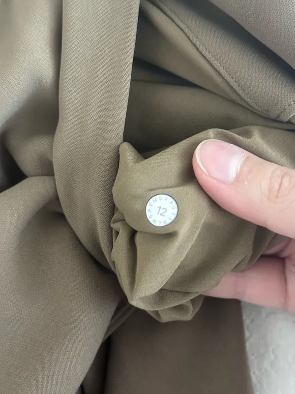 Lululemon On The Fly Crop *Woven 23” 12 Frontier - Image 3