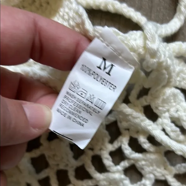 Crochet Halter Top in Cream Size M - Image 2