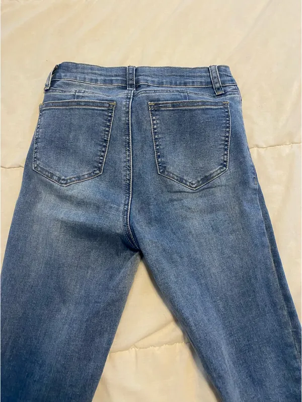 Shein Bootcut Jeans - Image 2