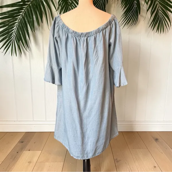 Forever 21+ Off-Shoulder Chambray Dress | Light Wash Denim Look | Size 1X | NWT - Image 4