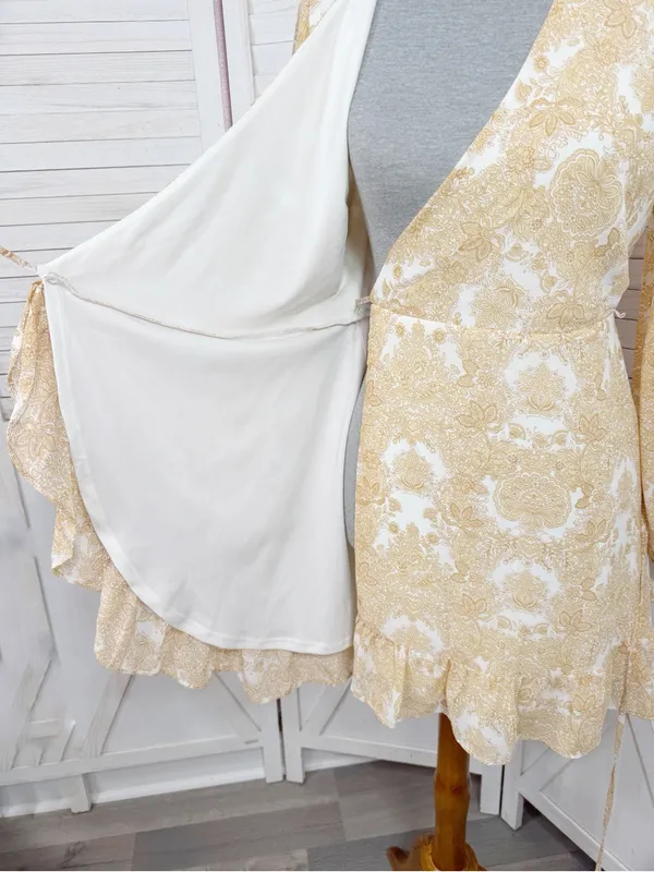 Jun‎ & Ivy by Francesca's Floral Boho Ruffle Wrap Mini Dress Yellow Cream Small - Image 7