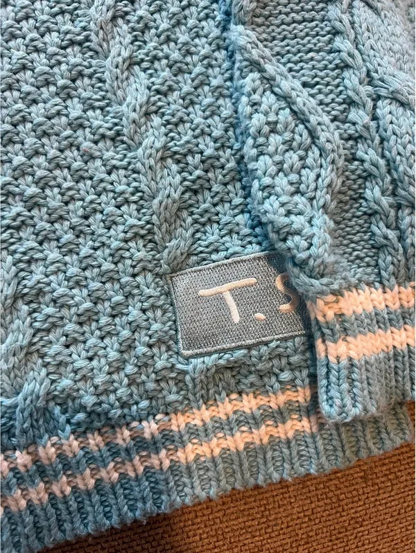 Authentic Taylor Swift 1989 Cardigan - Image 4