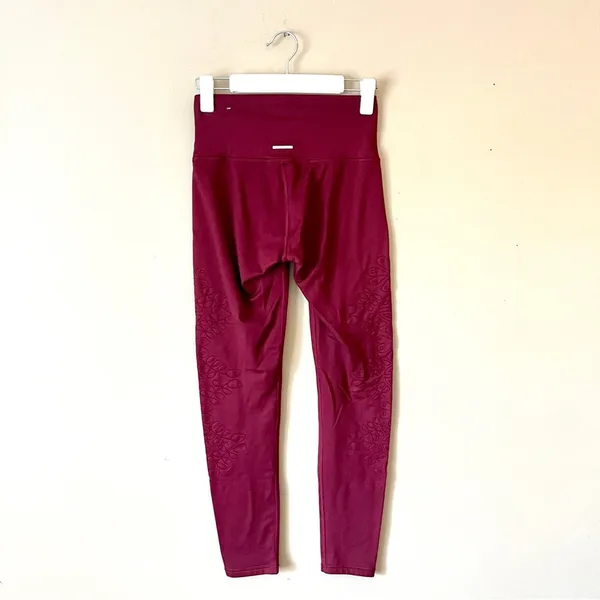 AERIE | Burgundy High Waisted Floral Embroidered Fleece Lined Leggings Sz M - Image 7