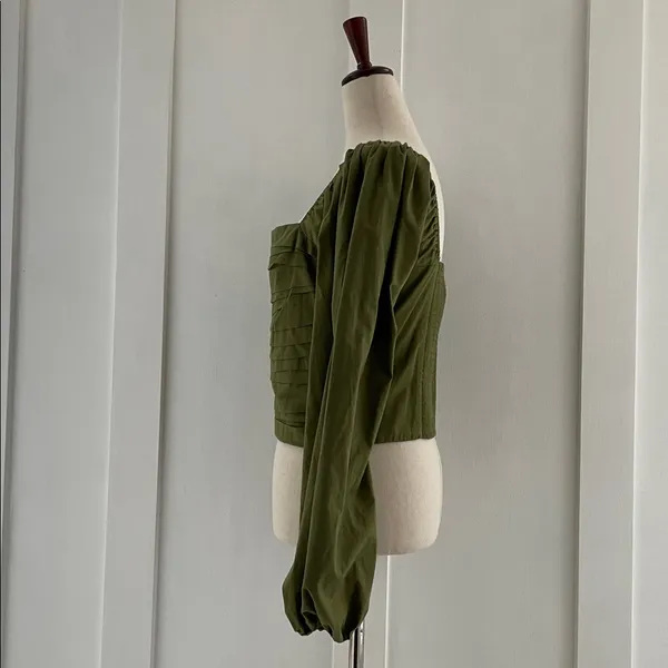 ABERCROMBIE & FITCH Puff Sleeve Pleated Bodice Ruched Crop Top in Green Size M - Image 4
